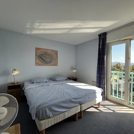 Des Belles Vue De Port Frejus,le Miramar, דירה *